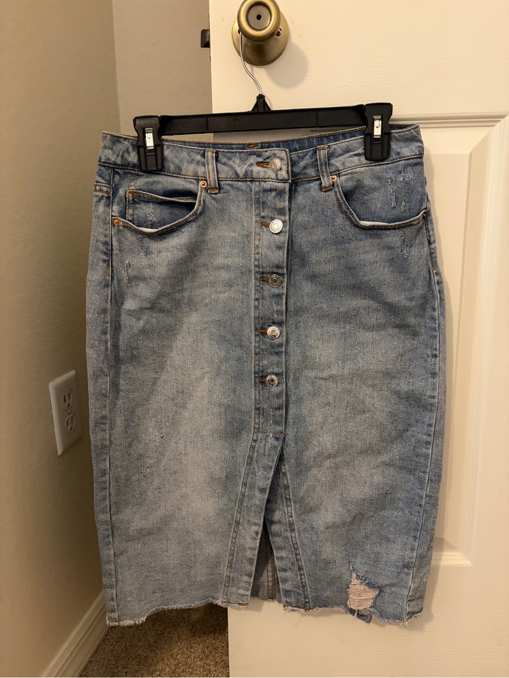 wild fable Light Blue Button-Front Distressed Denim Skirt